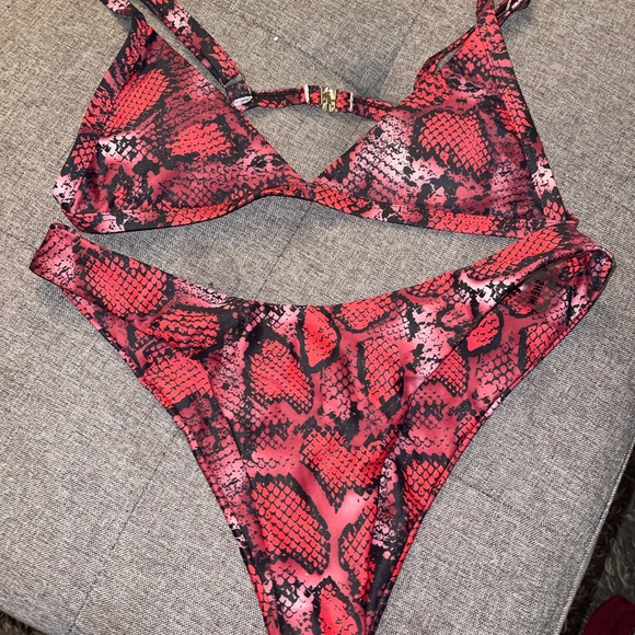 SHEIN Other - Snake-skin bathing suit